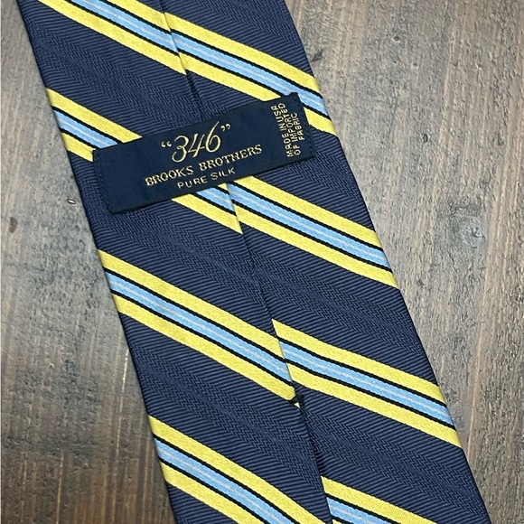 Lot of 2 Brooks Brothers Ties “346” 100% pure silk and Makers and Merchants - Picture 2 of 5